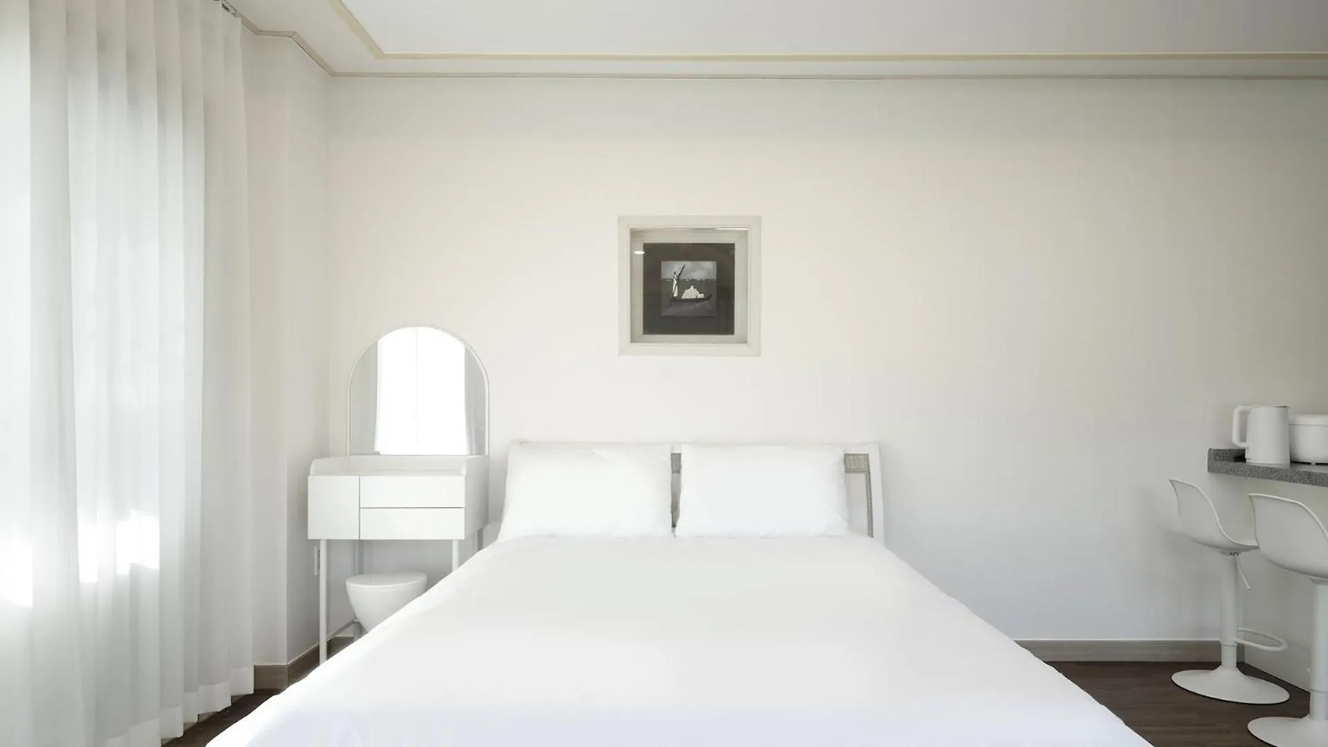 Ganghwa Hanabi Pension Incheon 0*,  South Korea